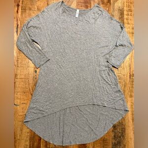 82 Days Grey High Low Top Size Small